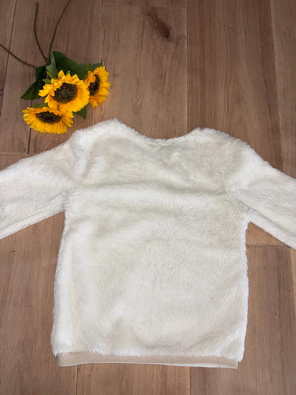 White / cream thick sweater / sweatshirt Kiabi size 10 years – photo 3